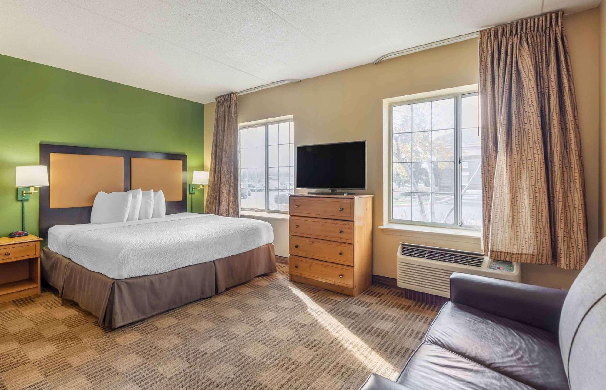 Extended Stay America Select Suites - Chicago - Lombard - Oakbrook Oakbrook Terrace Ngoại thất bức ảnh