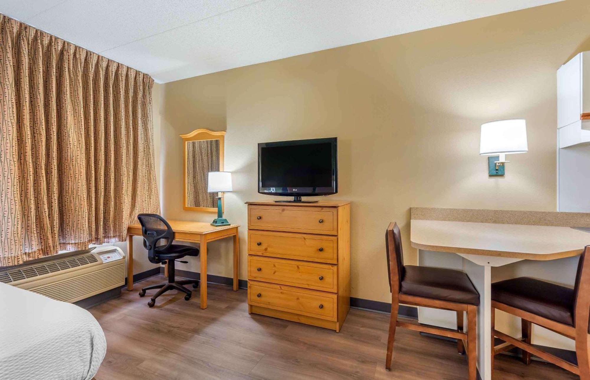Extended Stay America Select Suites - Chicago - Lombard - Oakbrook Oakbrook Terrace Ngoại thất bức ảnh
