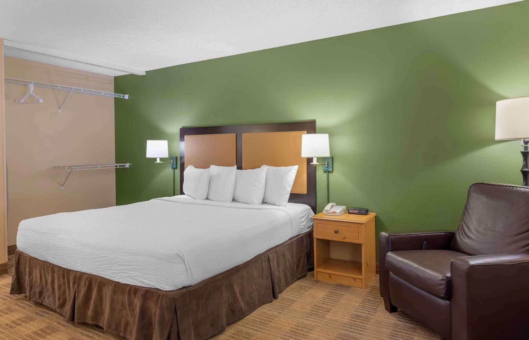 Extended Stay America Select Suites - Chicago - Lombard - Oakbrook Oakbrook Terrace Ngoại thất bức ảnh