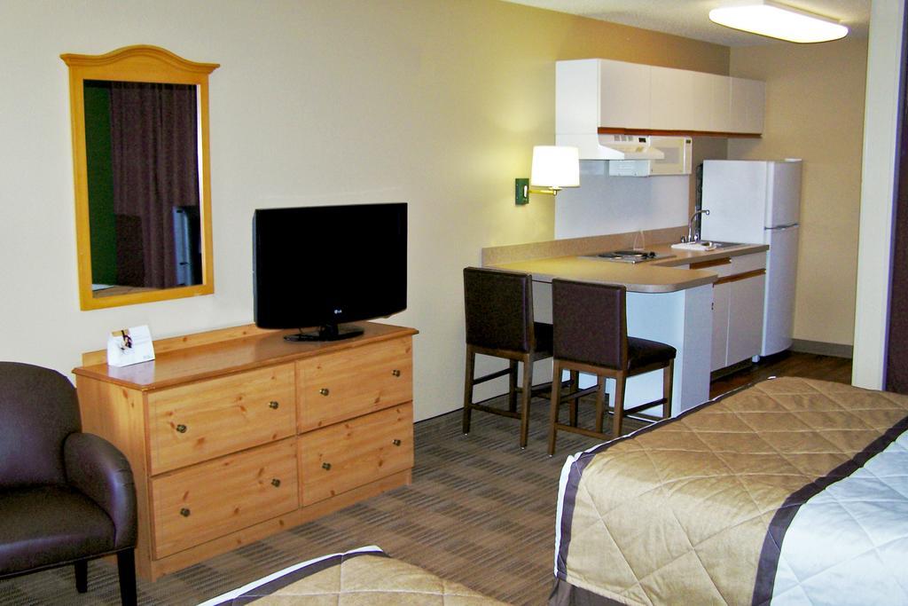 Extended Stay America Select Suites - Chicago - Lombard - Oakbrook Oakbrook Terrace Ngoại thất bức ảnh