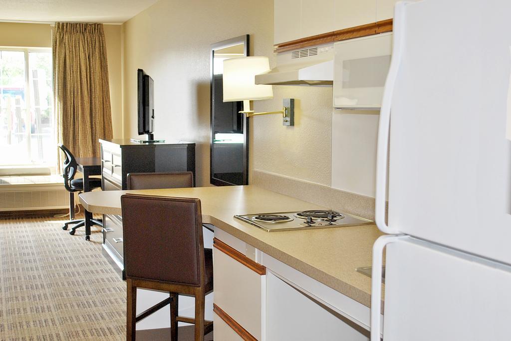 Extended Stay America Select Suites - Chicago - Lombard - Oakbrook Oakbrook Terrace Ngoại thất bức ảnh