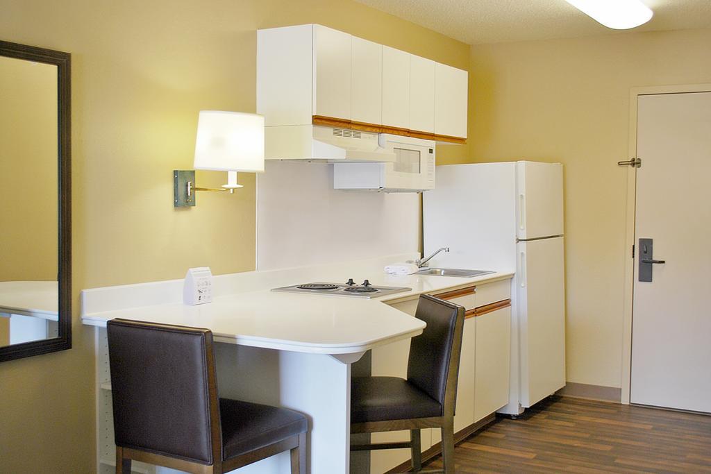 Extended Stay America Select Suites - Chicago - Lombard - Oakbrook Oakbrook Terrace Ngoại thất bức ảnh